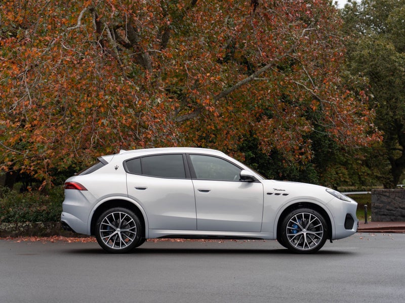 2025 Maserati Grecale Modena 2.0P Turbo 330HP AWD image 5