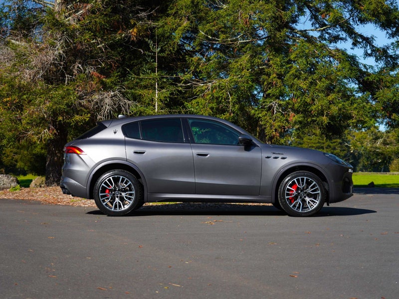 2025 Maserati Grecale Modena 2.0P Turbo 330HP AWD image 5
