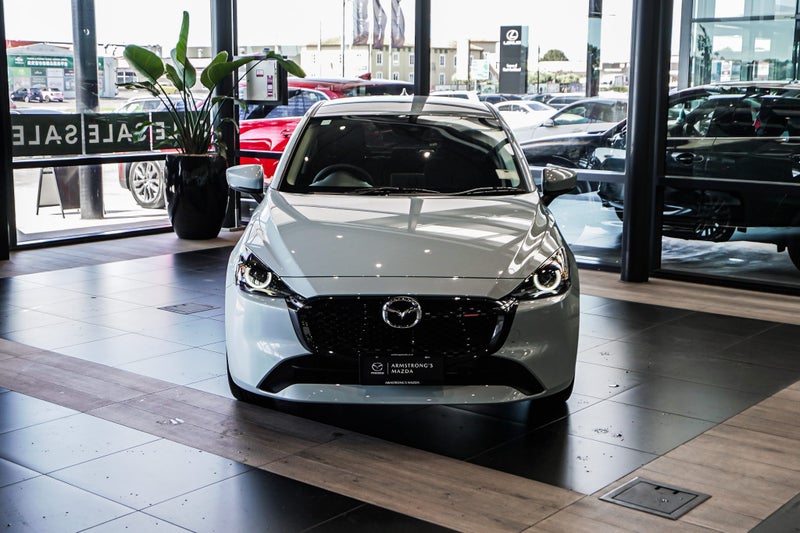 2025 Mazda 2 GSX 1.5 image 2