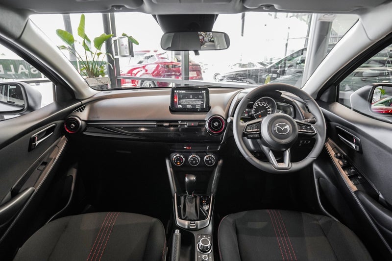 2025 Mazda 2 GSX 1.5 image 3