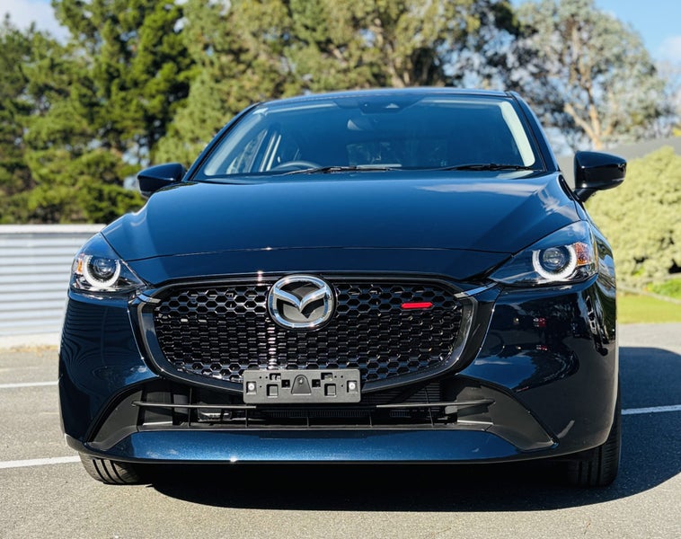 2025 Mazda 2 GSX 1.5LT FWD image 2