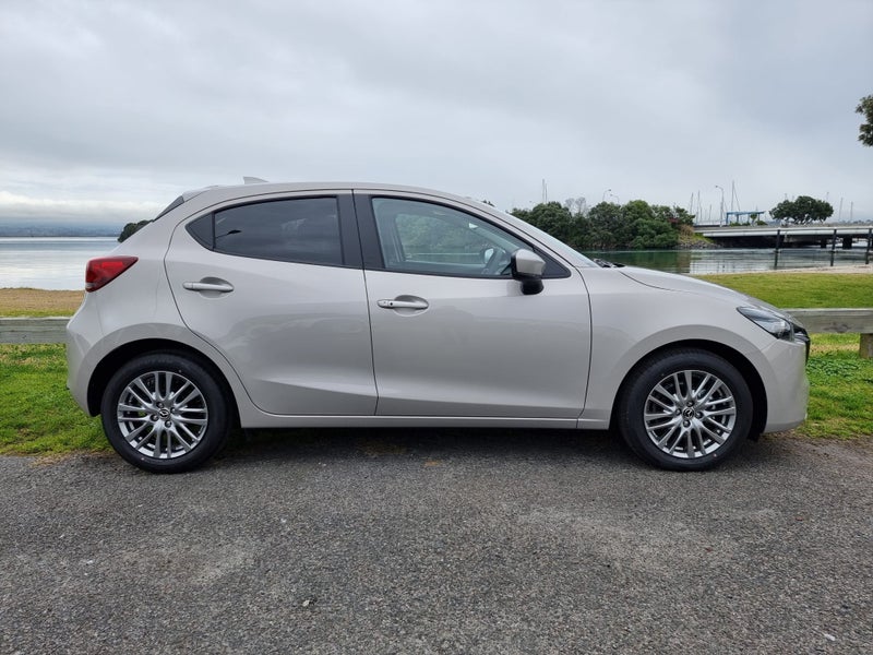 2025 Mazda 2 GSX HATCH 1.5 6AT image 4