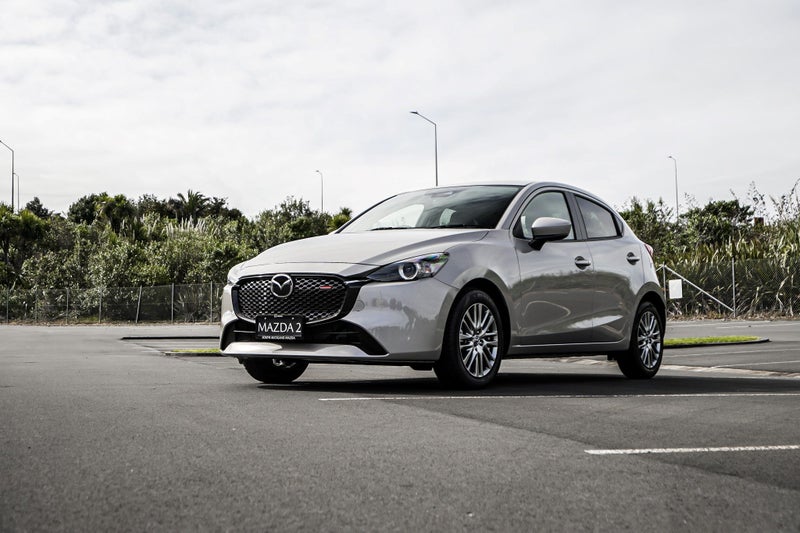 2025 Mazda 2 K LIMITED HATCH 1.5 6AT image 3