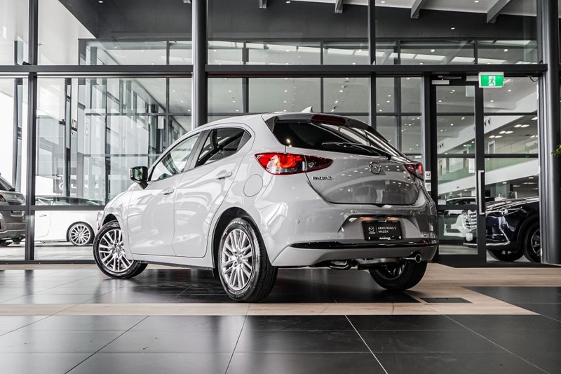 2025 Mazda 2 Ltd 1.5P/6At image 4