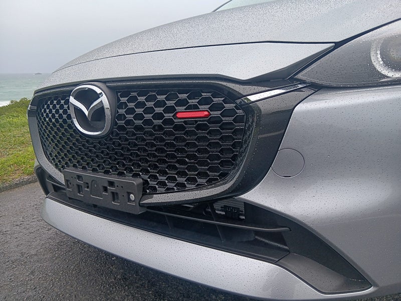 2025 Mazda 2 Mazda2 1.5 Hatch GSX 6AT image 3