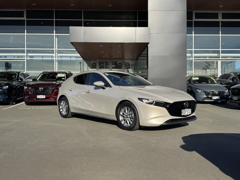 2025 Mazda 3 GSX 2.0L image 5