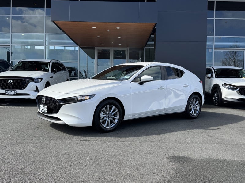 2025 Mazda 3 GSX 2.0L image 1