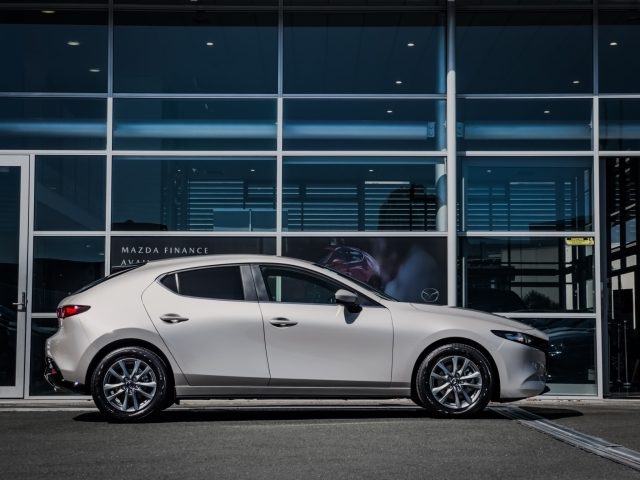 2025 Mazda 3 GSX 2.0L image 4