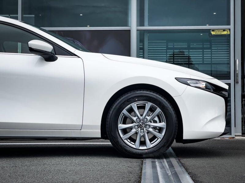 2025 Mazda 3 Gsx 2.0P/6At image 5