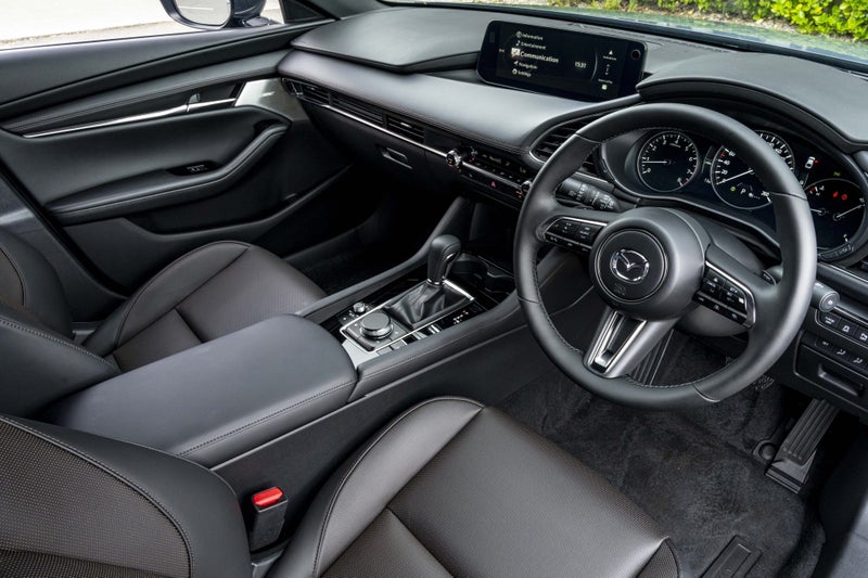 2025 Mazda 3 HOMURA 2.5L FWD Hatchback image 5
