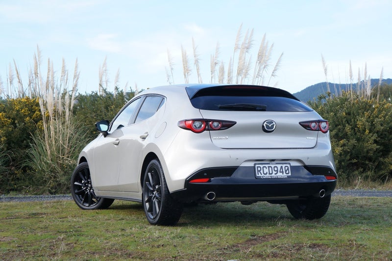 2025 Mazda 3 L HATCH 2.5 SP25 6AT image 5