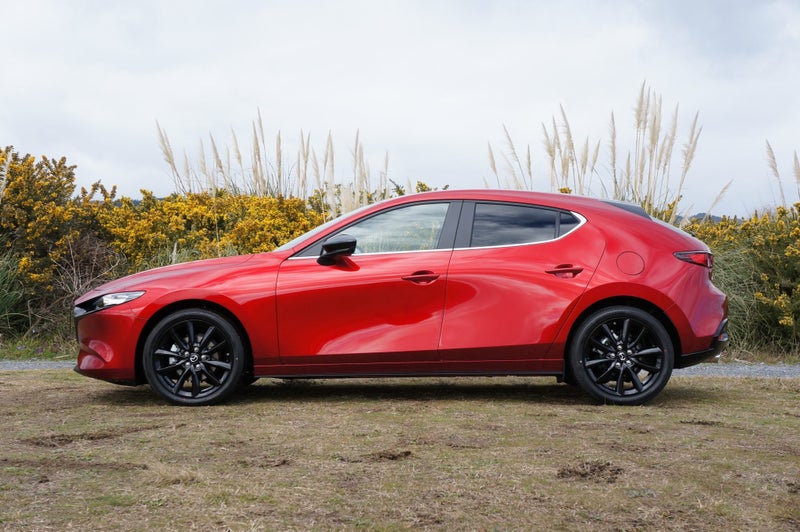 2025 Mazda 3 L HATCH 2.5 SP25 6AT image 3