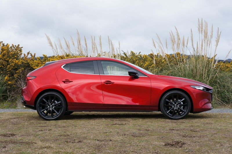 2025 Mazda 3 L HATCH 2.5 SP25 6AT image 5