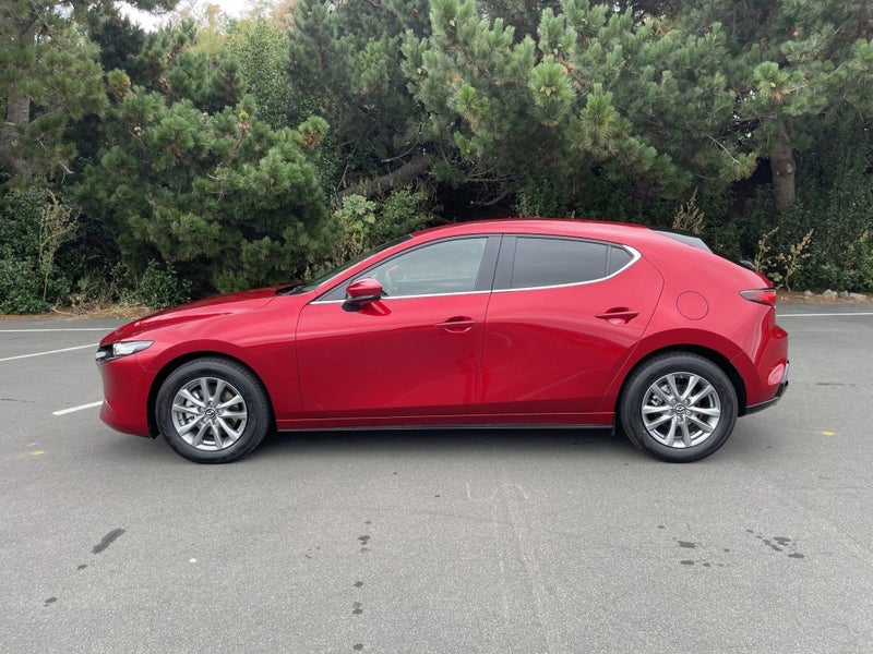 2025 Mazda 3 Mazda3 L 2.0Hatch GSX 6AT image 3