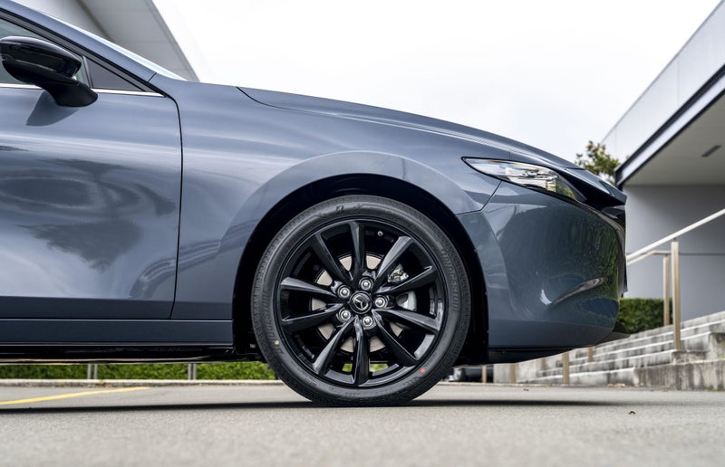 2025 Mazda 3 SP25 2.5L FWD Hatchback image 4