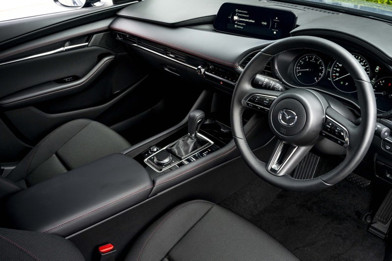 2025 Mazda 3 SP25 2.5L FWD Hatchback image 5