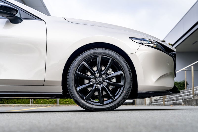 2025 Mazda 3 SP25 2.5L FWD Hatchback image 4
