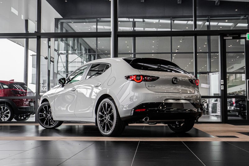 2025 Mazda 3 Sp25 2.5P/6At image 4