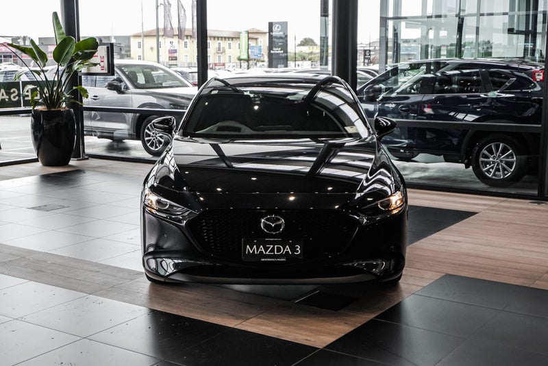 2025 Mazda 3 Sp25 2.5P/6At image 2