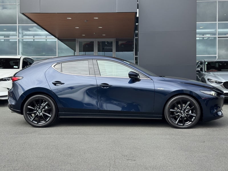 2025 Mazda 3 Takami 2.0L MHEV image 4