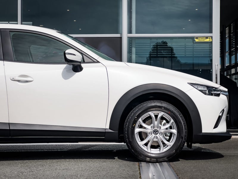 2025 Mazda CX-3 GLX 2WD 2.0L image 3