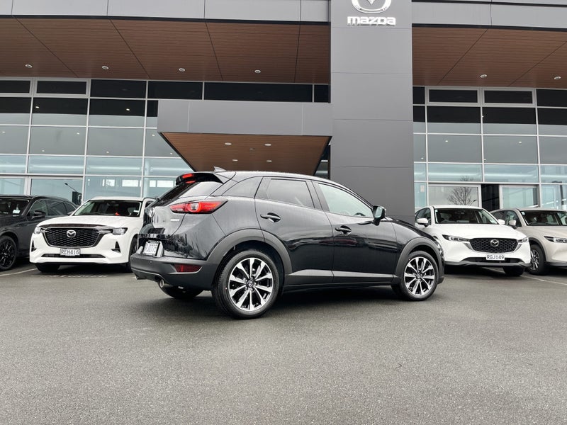 2025 Mazda CX-3 GSX FWD 2.0L image 2