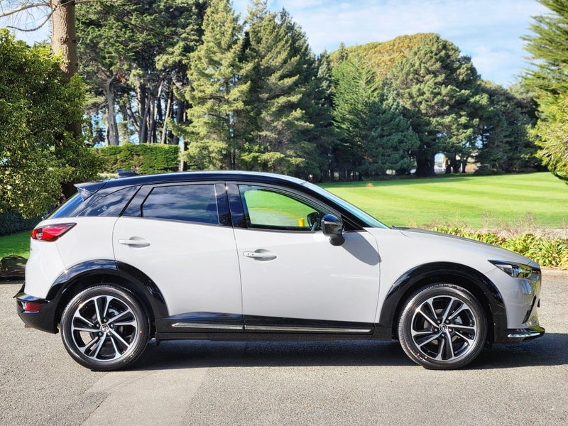2025 Mazda CX-3 SP20 2.0LTR image 2