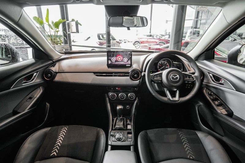 2025 Mazda CX-3 Sp20 2.0P/6At image 3