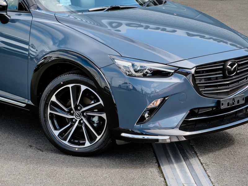 2025 Mazda CX-3 SP20 FWD 2.0L image 2