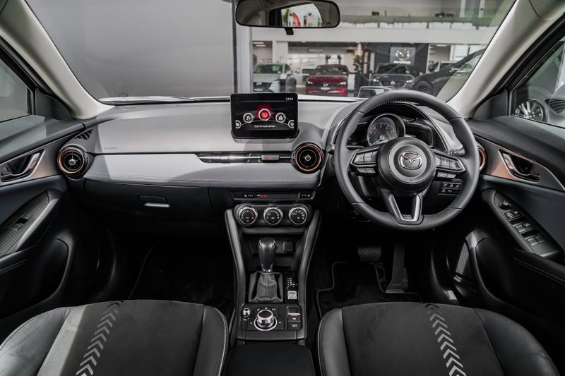 2025 Mazda CX-3 SP20 Top Spec 2.0P/6At image 3