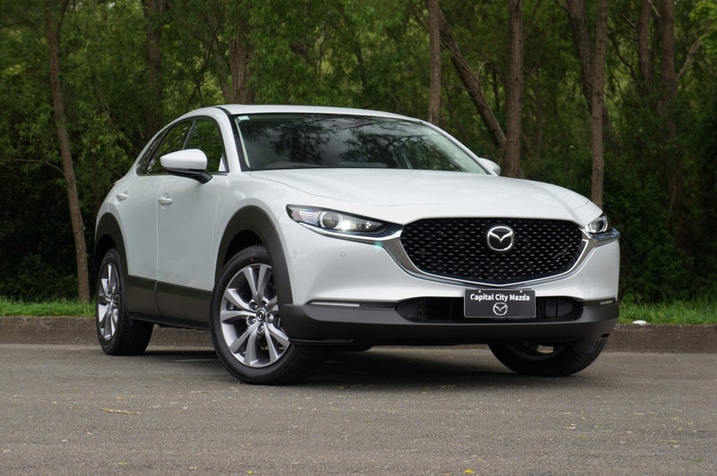 2025 Mazda CX-30 E AWD LTD 2.5 6AT image 1
