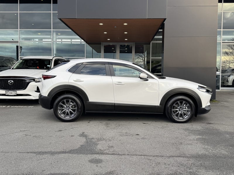 2025 Mazda CX-30 GSX FWD 2.0L image 4