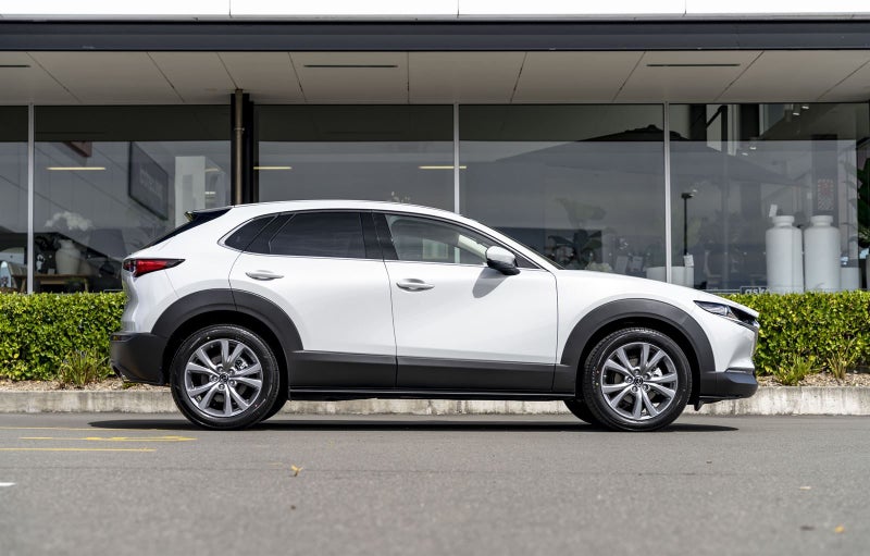 2025 Mazda CX-30 Limited AWD 2.5 Auto image 3