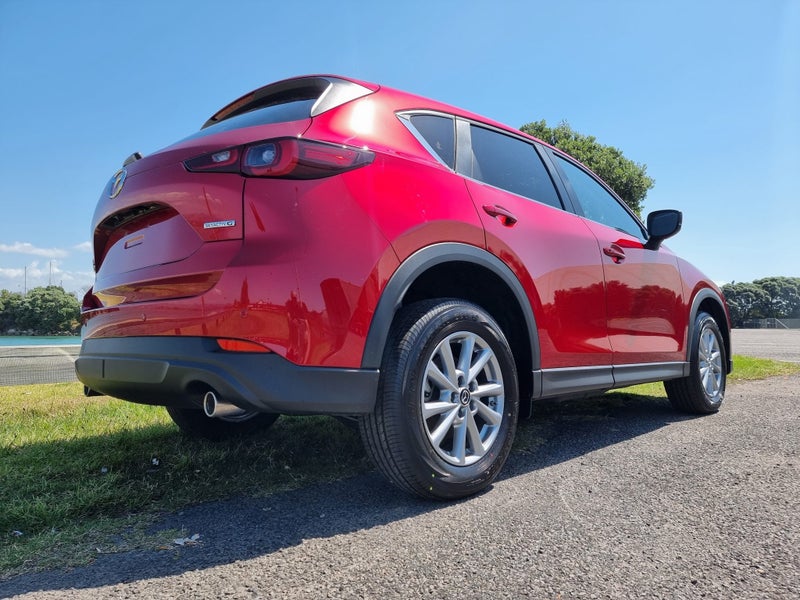 2025 Mazda CX-5 AWD 2.5L GSX 6AT P image 3