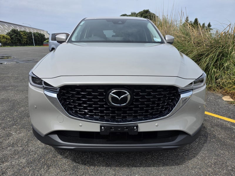 2025 Mazda CX-5 AWD 2.5L GSX 6AT P image 5