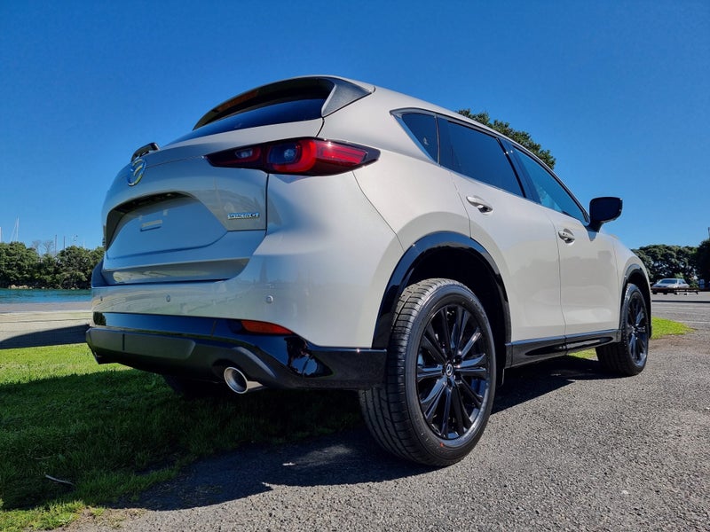2025 Mazda CX-5 AWD 2.5L Limited 6AT P image 3