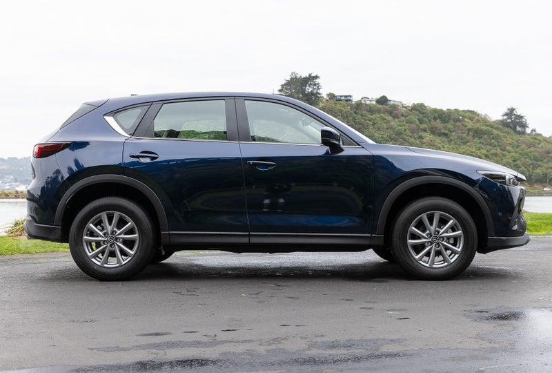2025 Mazda CX-5 FWD 2.0L GLX 6AT Petrol image 3