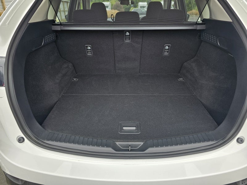 2025 Mazda CX-5 FWD 2.0L GLX 6AT Petrol image 4