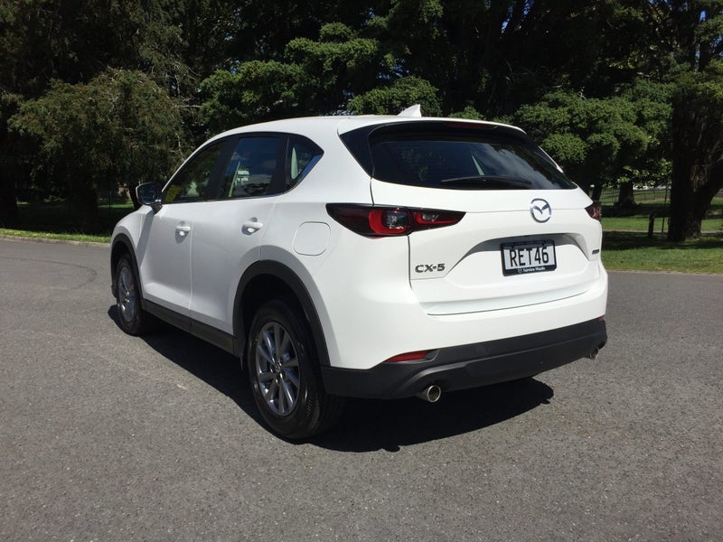2025 Mazda CX-5 GLX FWD 2.0L PETROL image 5