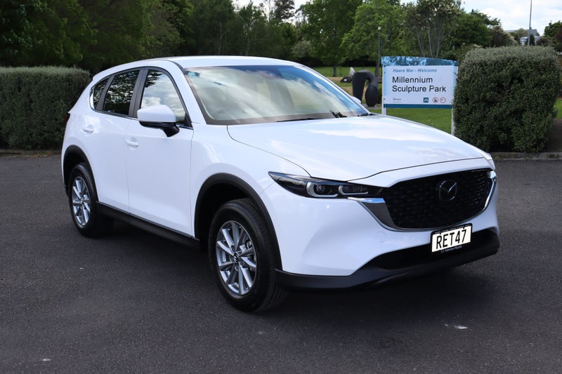 2025 Mazda CX-5 GLX FWD 2.0L PETROL image 2