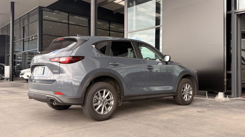 2025 Mazda CX-5 GSX 2.0LT WEEKEND MEGA SALE ON... image 4