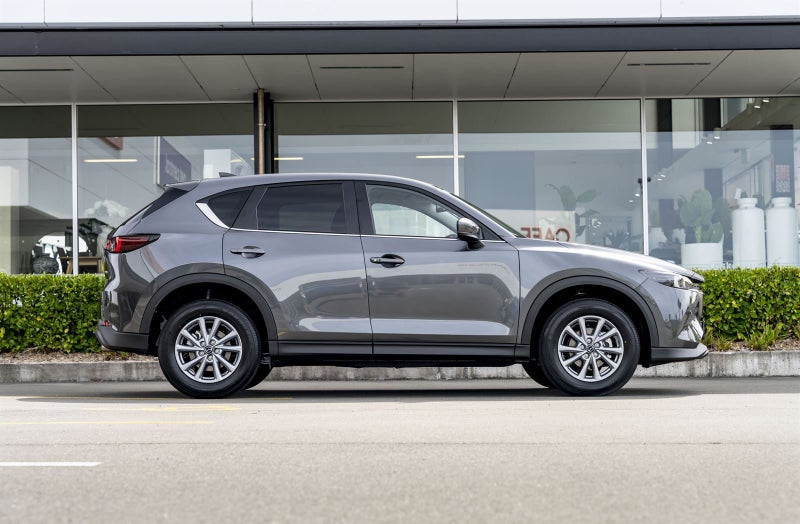 2025 Mazda CX-5 GSX 2.5 AWD (M-Series) image 5