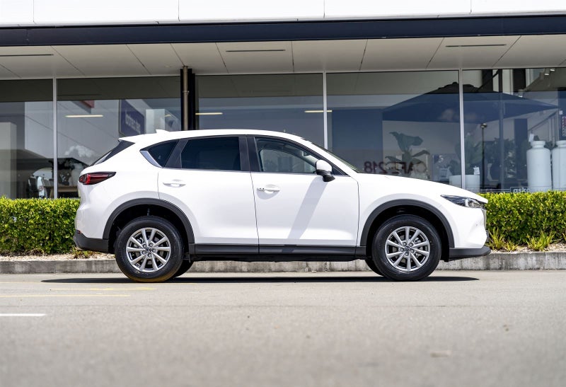 2025 Mazda CX-5 GSX 2.5L AWD image 3