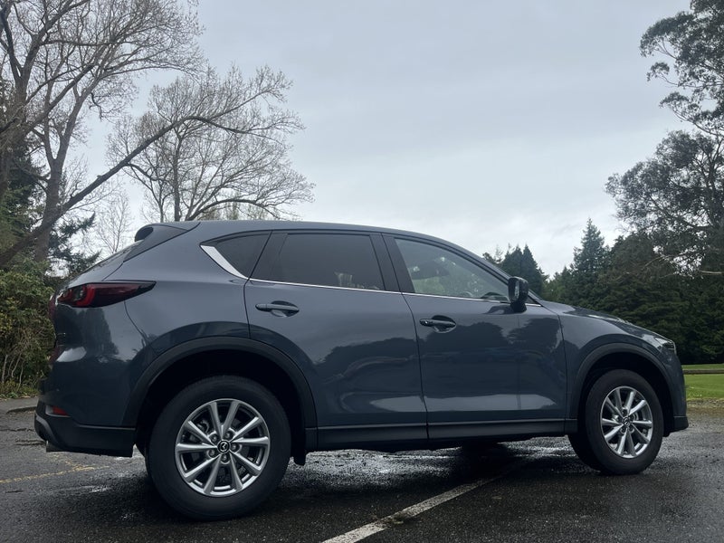 2025 Mazda CX-5 GSX 2.5LTR AWD image 5