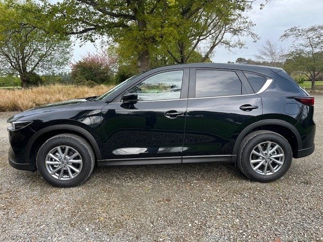 2025 Mazda CX-5 GSX 2.5LTR AWD image 5