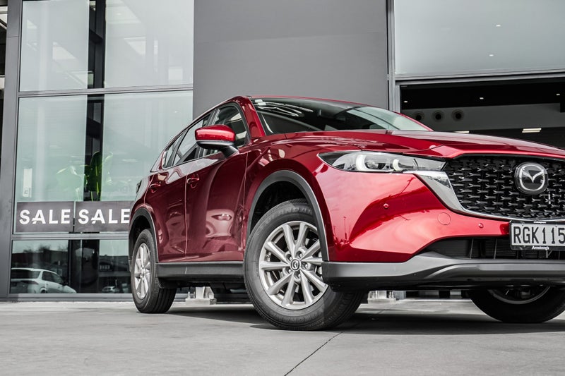 2025 Mazda CX-5 GSX 2.5P 4Wd WEEKEND MEGA SALE... image 4