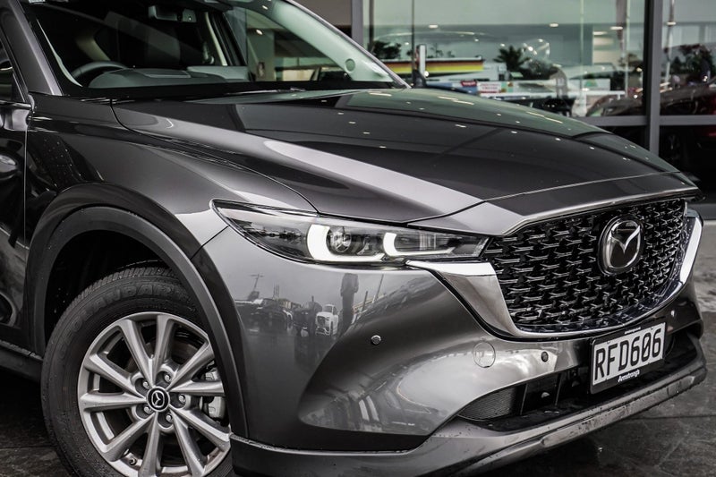 2025 Mazda CX-5 GSX 2.5P 4Wd WEEKEND MEGA SALE... image 5