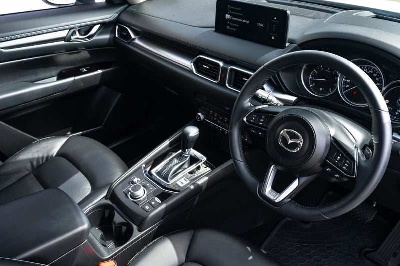2025 Mazda CX-5 GSX BLACK EDITION 2.0 image 5