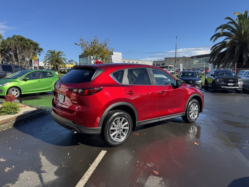 2025 Mazda CX-5 GSX FWD 2.0L image 3