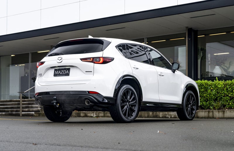 2025 Mazda CX-5 Limited 2.5 AWD (M-Series) image 2
